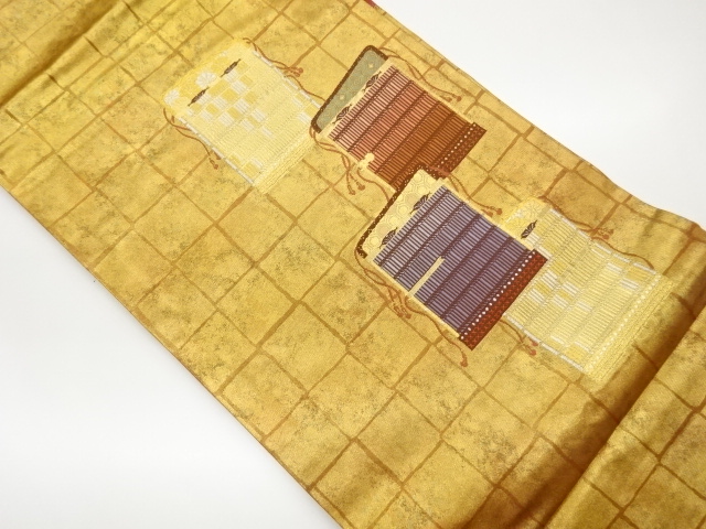 高島織物製　青銅箔縅毛に格子・菊・古典柄模様織出し名古屋帯